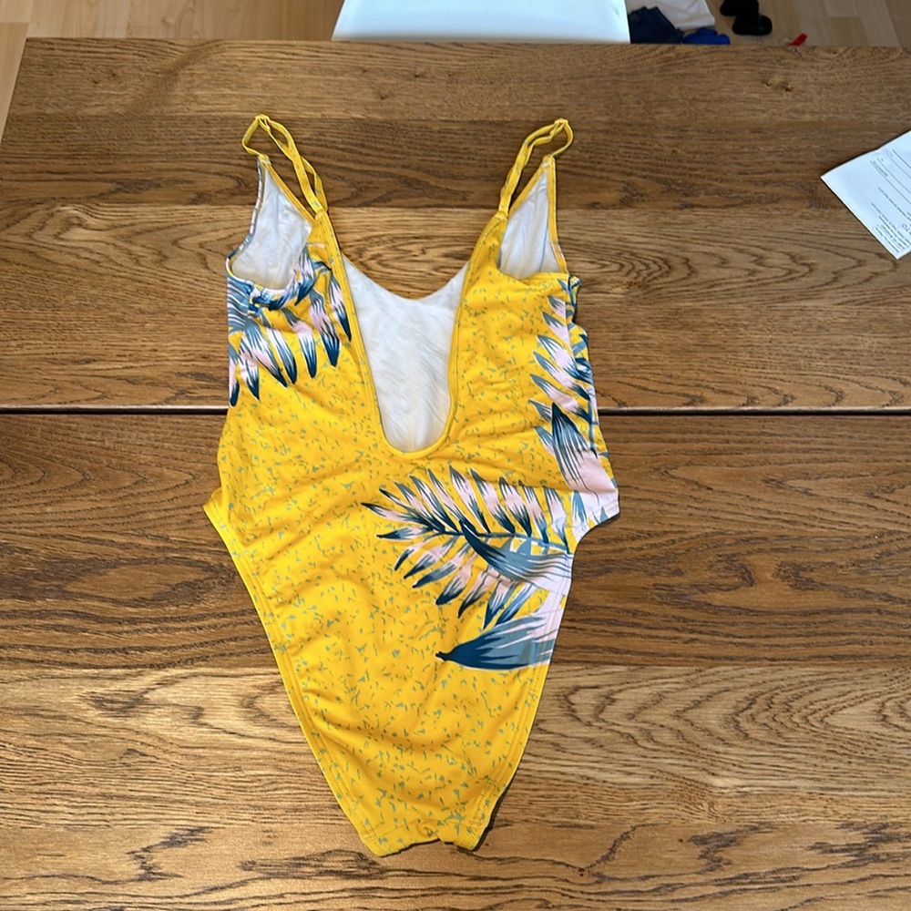 Out from Under (Urban Outfitters) Plunge Swimsuit - Picture 2 of 2